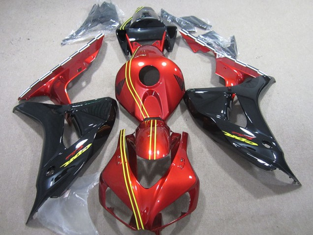 Honda CBR 1000RR 2006-2007 - Preto Vermelho Amarelo Honda CBR 1000RR 2006-2007 - Preto Vermelho Amarelo