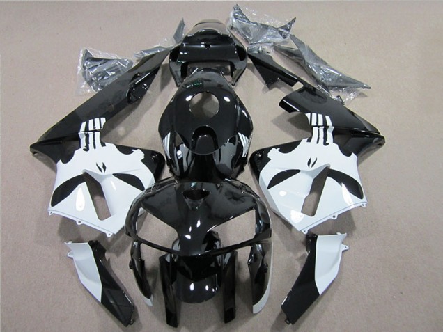 Honda CBR 600RR 2005-2006 - Preto Branco Honda CBR 600RR 2005-2006 - Preto Branco