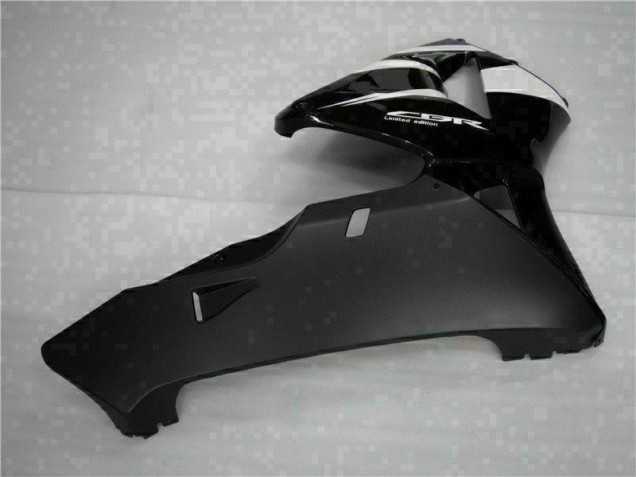Honda CBR 600RR 2005-2006 - Preto Honda CBR 600RR 2005-2006 - Preto