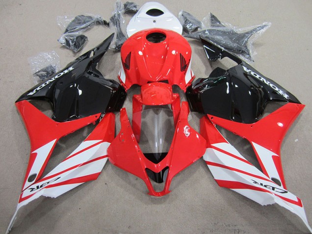 Honda CBR 600RR 2009-2012 - Vermelho Preto Branco Honda CBR 600RR 2009-2012 - Vermelho Preto Branco